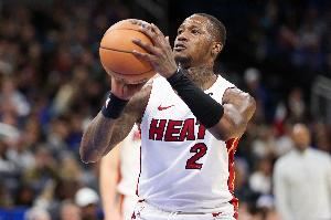 TA:随着博彩丑闻持续发酵 NBA正着手对球员伤病报告进行重大改革